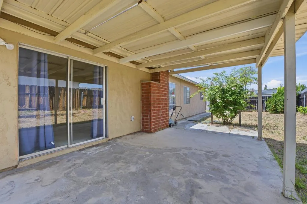 https://cdn.realtyfeed.com/cdn/127/306709599/2185d29846b5937704f92570ce9684c2.webp