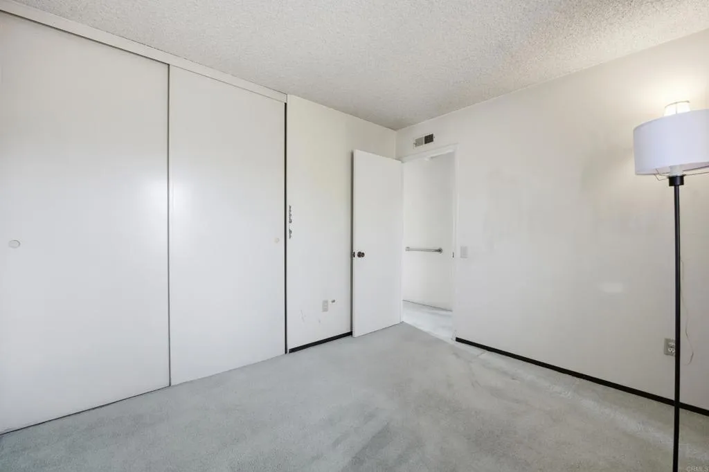 https://cdn.realtyfeed.com/cdn/127/306709599/3826f5d87b912e2631fb181307cfdeb9.webp