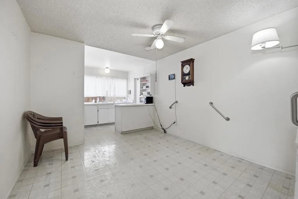 https://cdn.realtyfeed.com/cdn/127/306709599/6721bb171c045d14b8be98afd37e22a4.webp