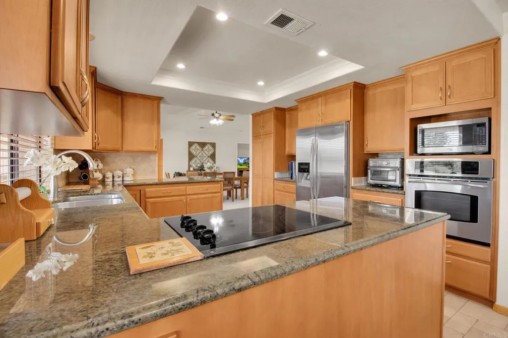 https://cdn.realtyfeed.com/cdn/127/306709626/1179414e9eed6a34624e3ed61074f023.webp