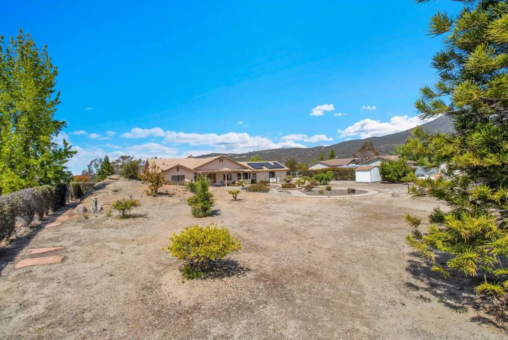 https://cdn.realtyfeed.com/cdn/127/306709626/38f91f9fd8cdc658411a154dfefe7528.webp