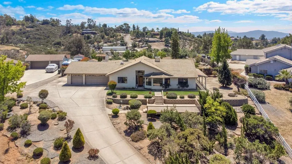 https://cdn.realtyfeed.com/cdn/127/306709626/60635534d1d88cd1fb1e722a70af1928.webp