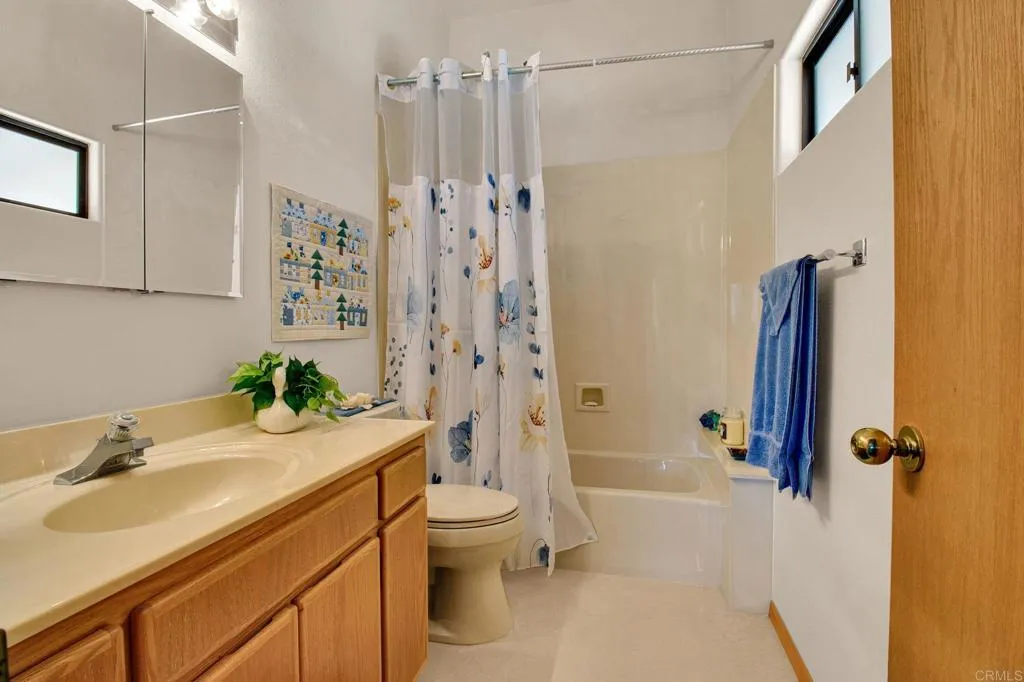 https://cdn.realtyfeed.com/cdn/127/306709626/b2d4d49f4ad36124d50be94e21201c2a.webp