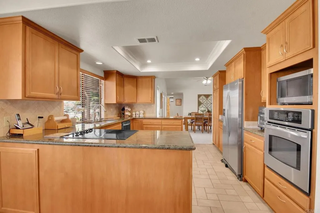 https://cdn.realtyfeed.com/cdn/127/306709626/c38d42aee934d4744a67778f03ec242c.webp
