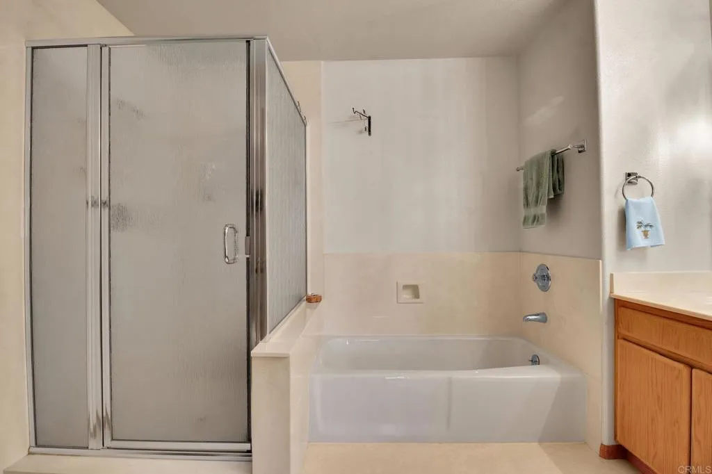 https://cdn.realtyfeed.com/cdn/127/306709626/d8687371c56cc13c1726a72e3c6e3f36.webp