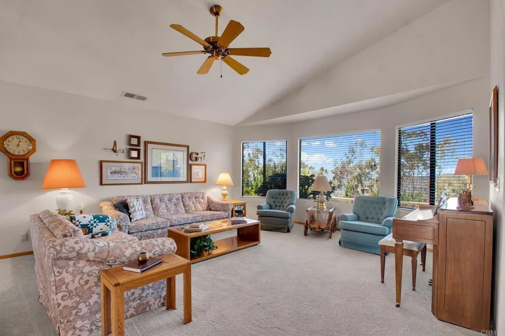 https://cdn.realtyfeed.com/cdn/127/306709626/f7ed8c50bb6ac32ca260108ed1c3ae59.webp