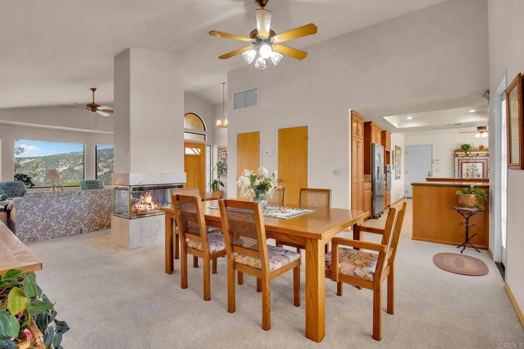 https://cdn.realtyfeed.com/cdn/127/306709626/fdf128f607778892a623eaed40852ef8.webp