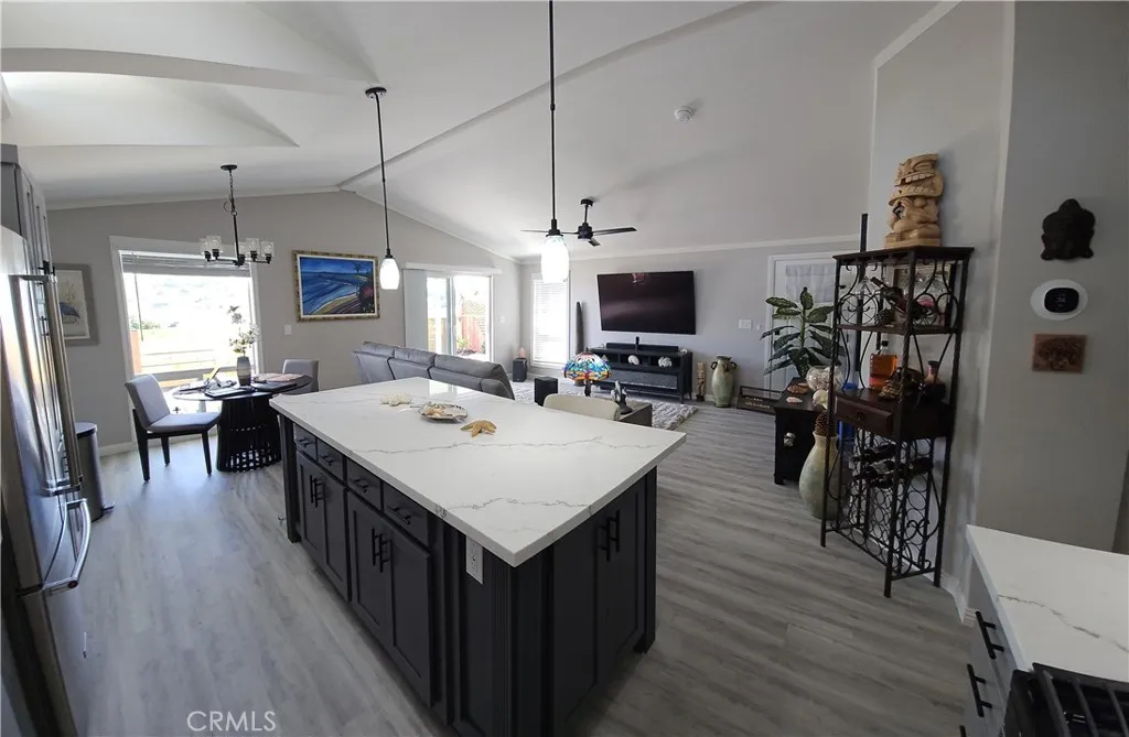 https://cdn.realtyfeed.com/cdn/127/306709633/d43659fedb868ad3a4a3a8b7d0386043.webp