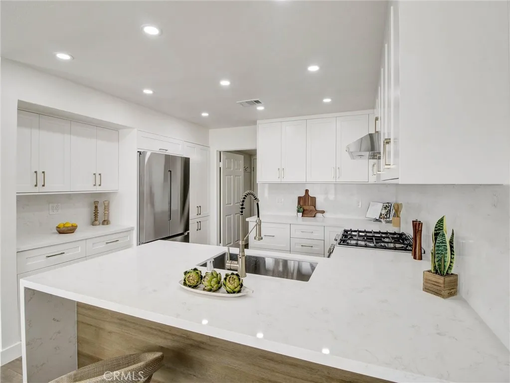 1520 Creekside Court UNIT B, Pasadena, CA, 91107