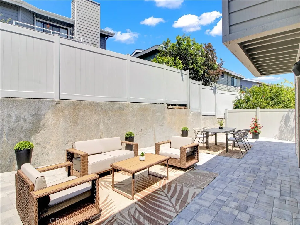 1520 Creekside Court UNIT B, Pasadena, CA, 91107