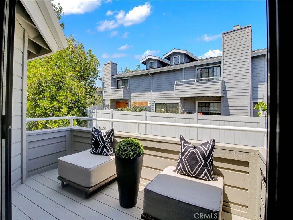 1520 Creekside Court UNIT B, Pasadena, CA, 91107
