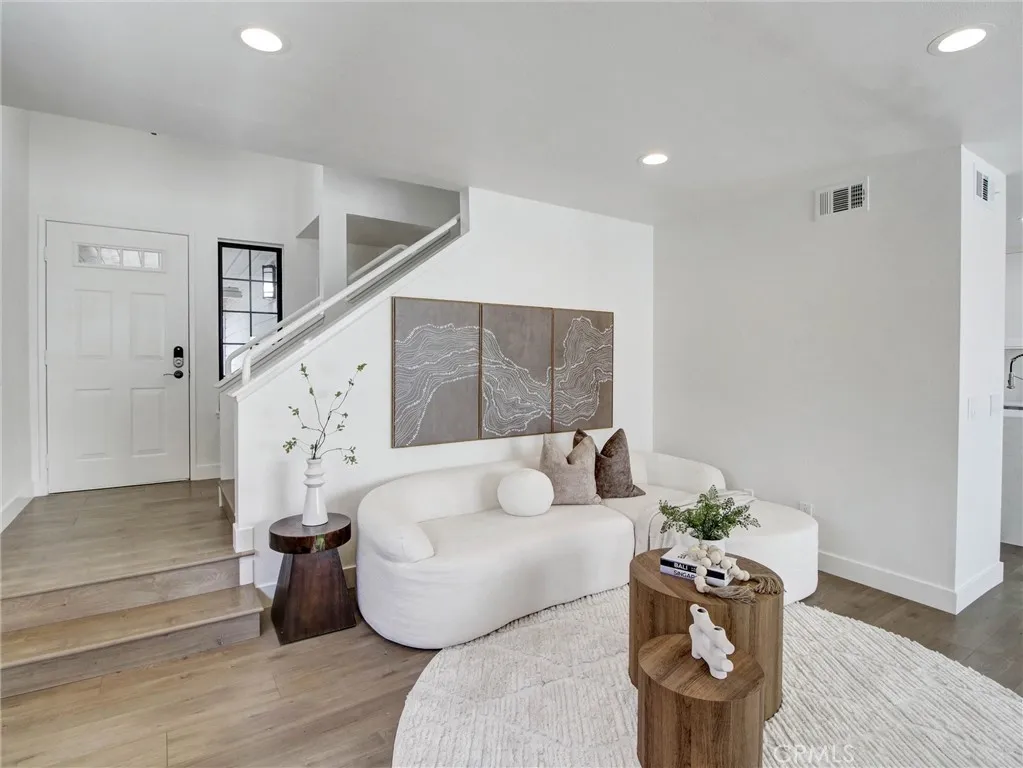 1520 Creekside Court UNIT B, Pasadena, CA, 91107