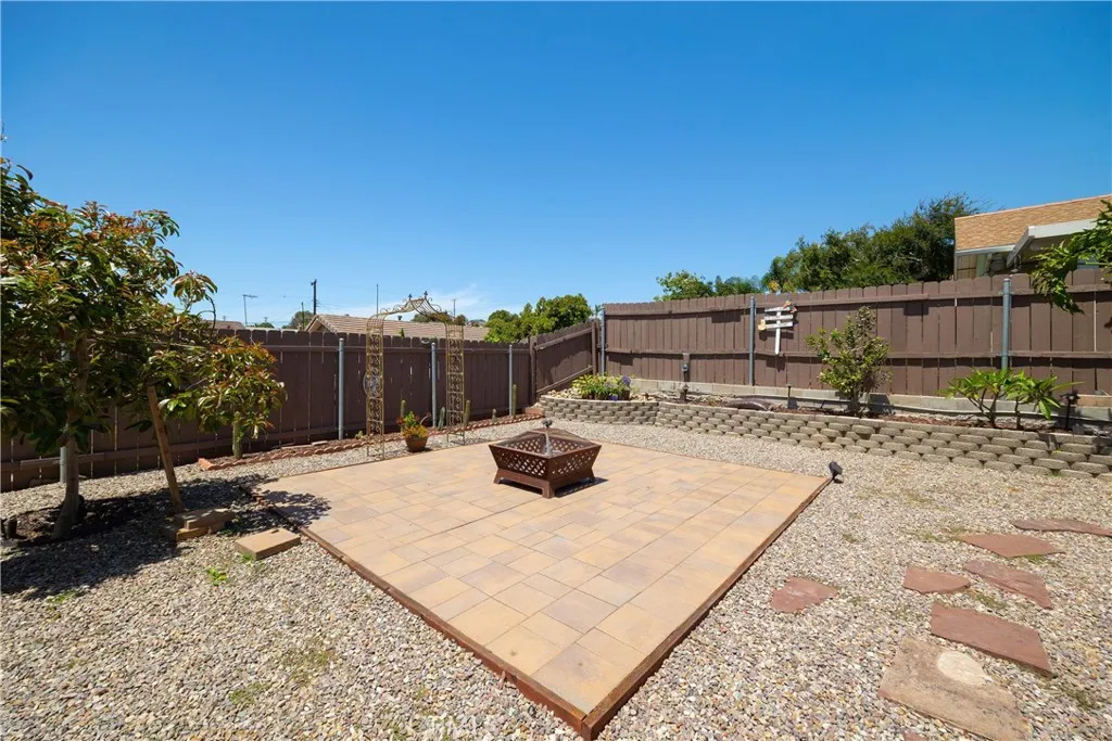 https://cdn.realtyfeed.com/cdn/127/306709646/4b6c39298ae851540bfb60d1aebaf9d6.webp