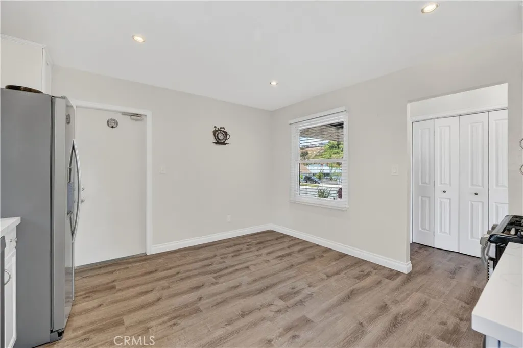 https://cdn.realtyfeed.com/cdn/127/306709646/9e10e7a2c35c7070e40603e6e7494332.webp
