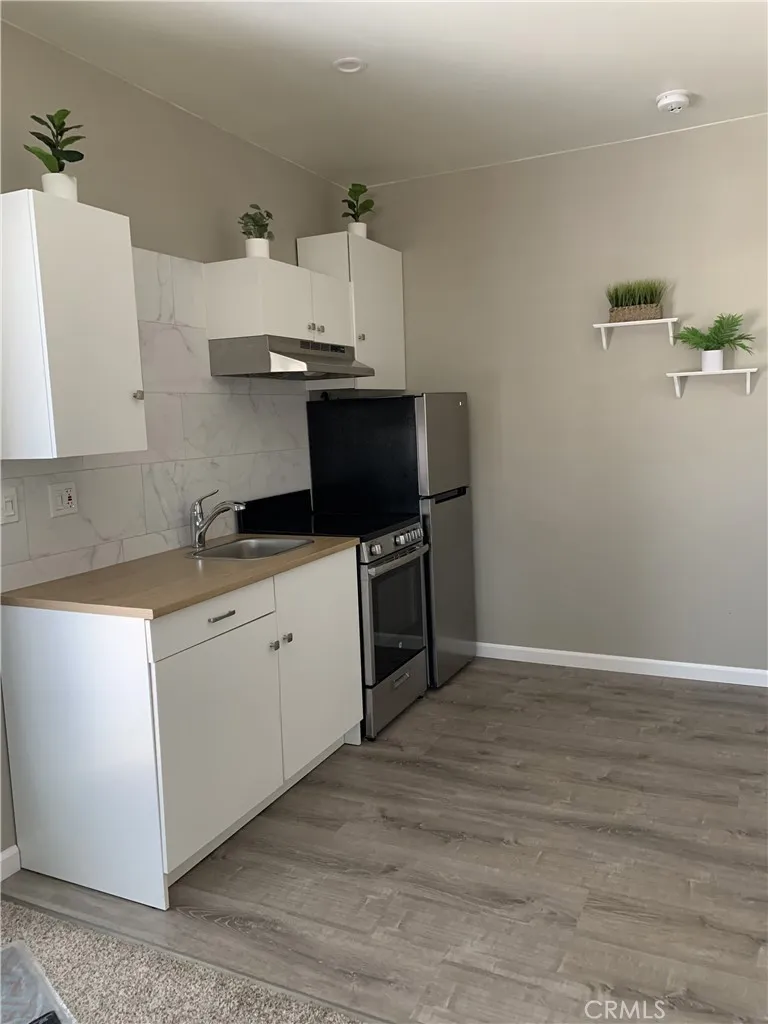 https://cdn.realtyfeed.com/cdn/127/306709646/bff1a69d30e99bef0f581007a6b62fbf.webp