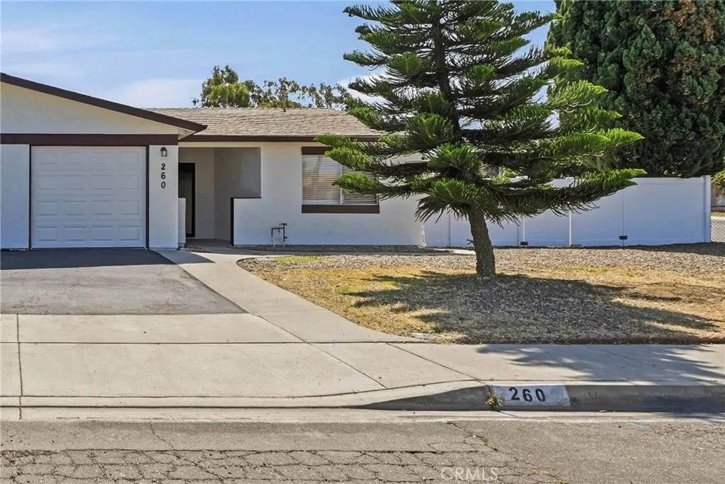 https://cdn.realtyfeed.com/cdn/127/306709691/43c04c42773e5eca08989e6f591e71de.webp