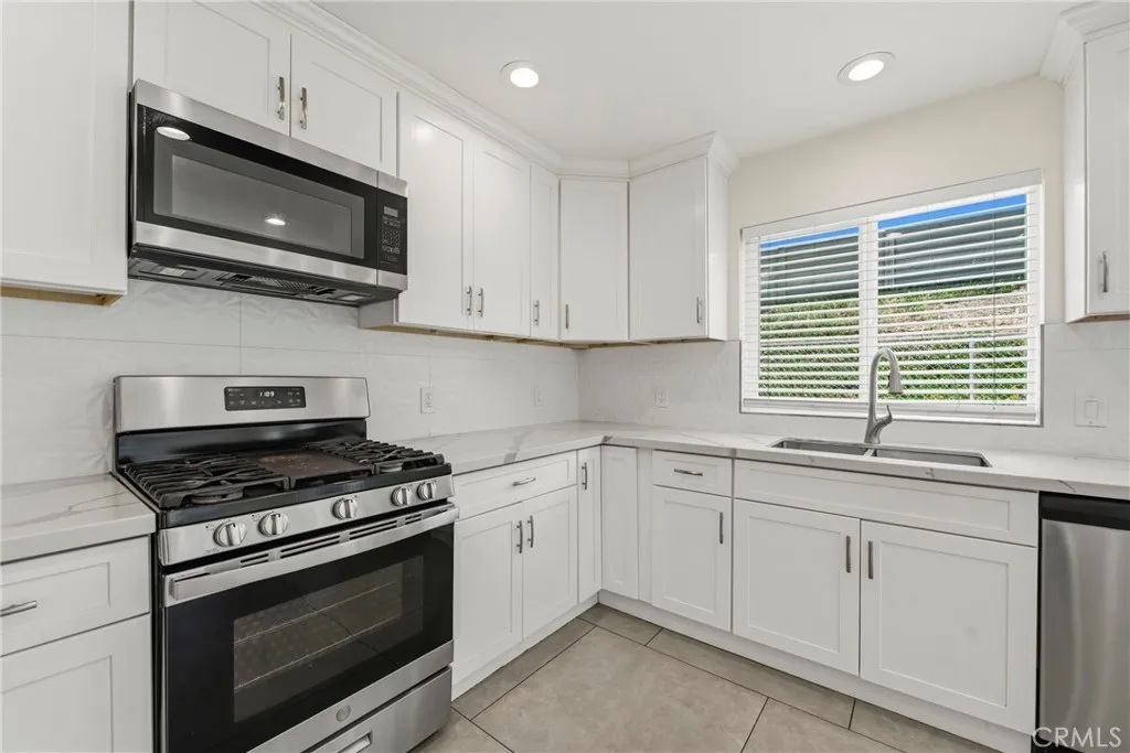 https://cdn.realtyfeed.com/cdn/127/306709691/4670257426ee0e8dadb4db6887304fc1.webp