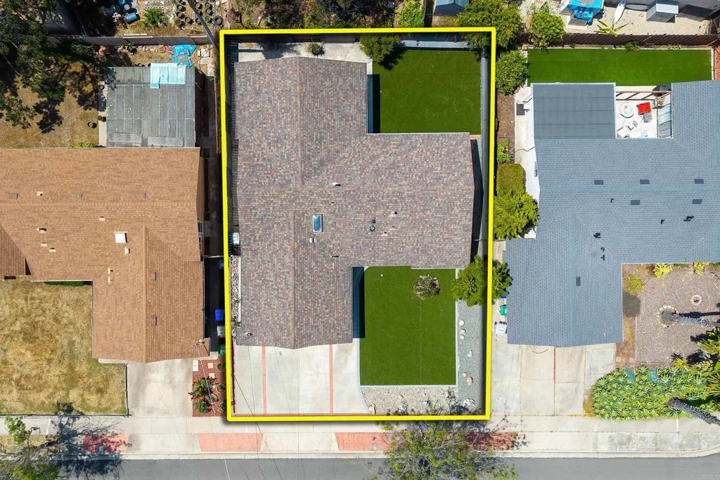 https://cdn.realtyfeed.com/cdn/127/306709700/8647b32702bdc2ed19b2feafc4257d81.webp