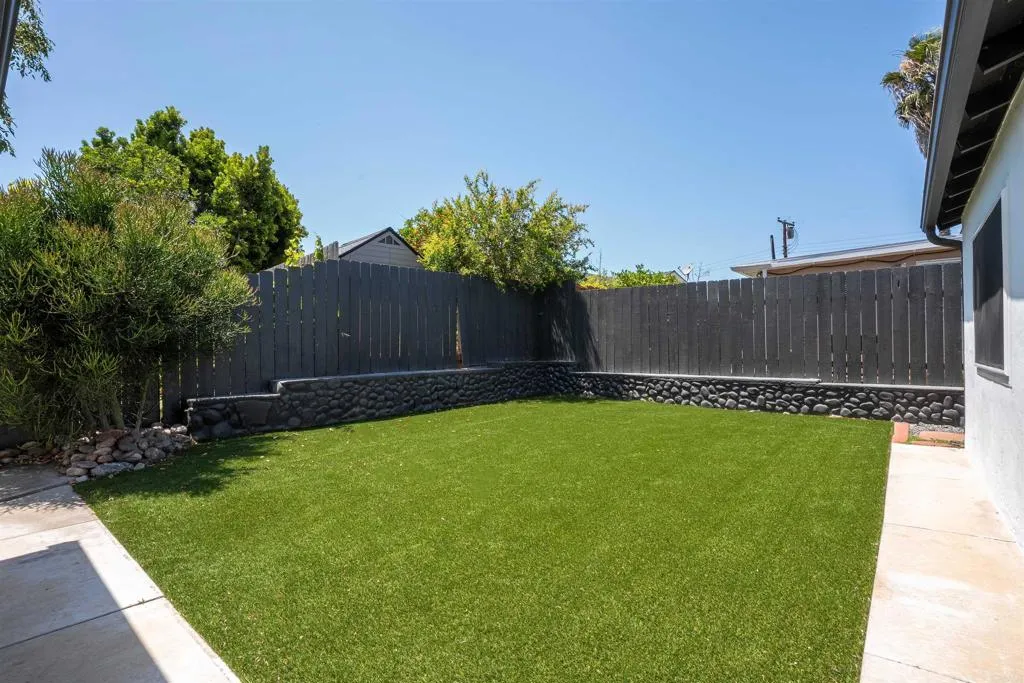 https://cdn.realtyfeed.com/cdn/127/306709700/92fc4bd41fbfae84e82bc8a13b387b29.webp