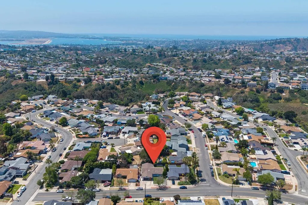 https://cdn.realtyfeed.com/cdn/127/306709700/b6b544e64d13efb7823a6c94b287a4c2.webp
