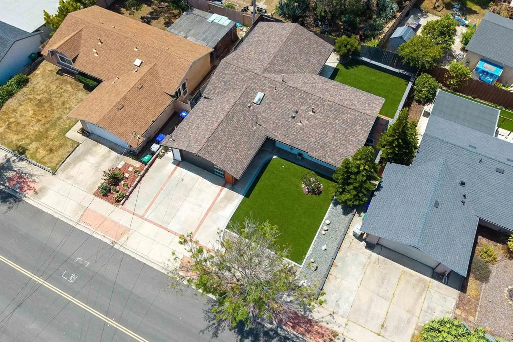 https://cdn.realtyfeed.com/cdn/127/306709700/e7776dc84a36abda2a0aa6a03c0000bd.webp