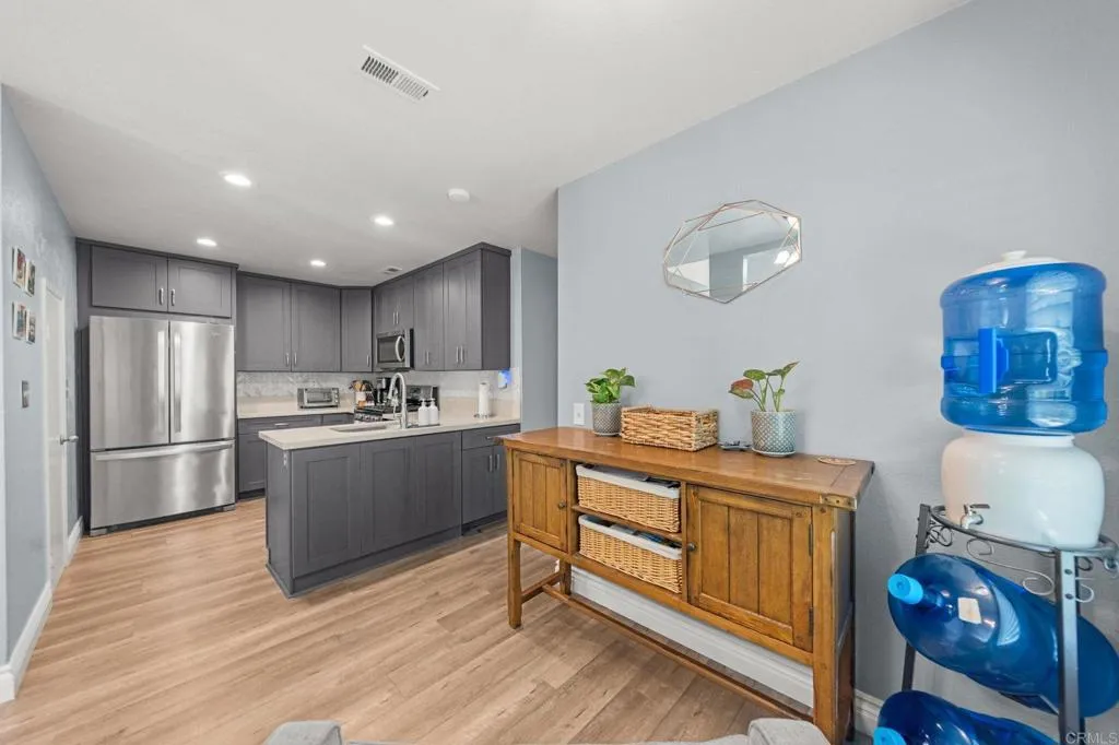 https://cdn.realtyfeed.com/cdn/127/306709743/fd9f47faa67c0084164738ddd2e8cebf.webp