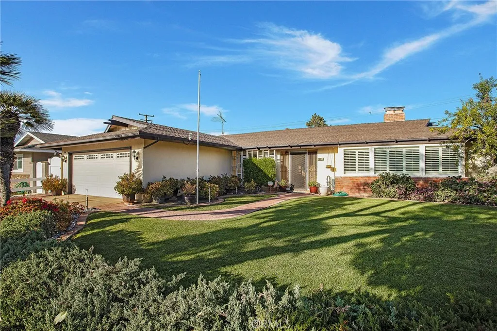 Costa Mesa, CA 92626