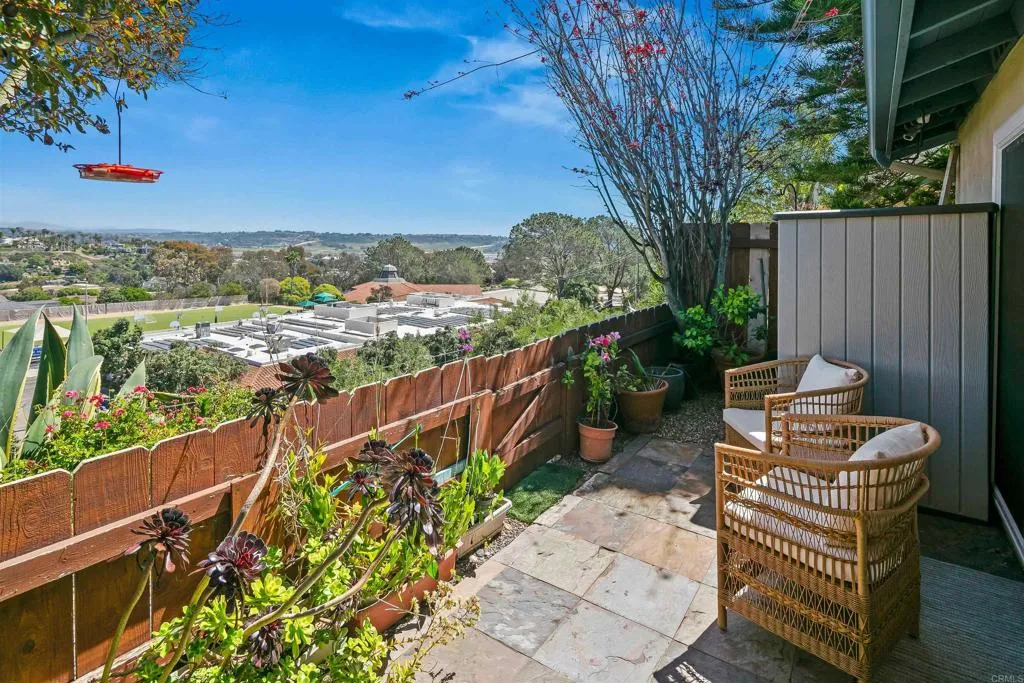 https://cdn.realtyfeed.com/cdn/127/306709781/06b7e7cc272d2004d9bdf075587f798d.webp