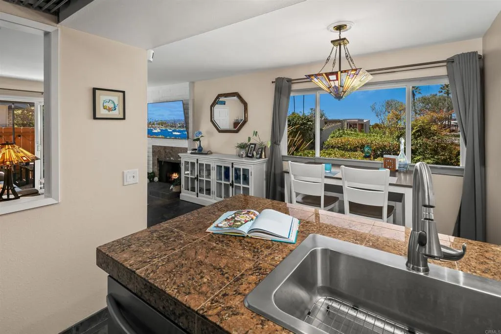 https://cdn.realtyfeed.com/cdn/127/306709781/1cdadb7210cc07cd504a45c2d941619e.webp