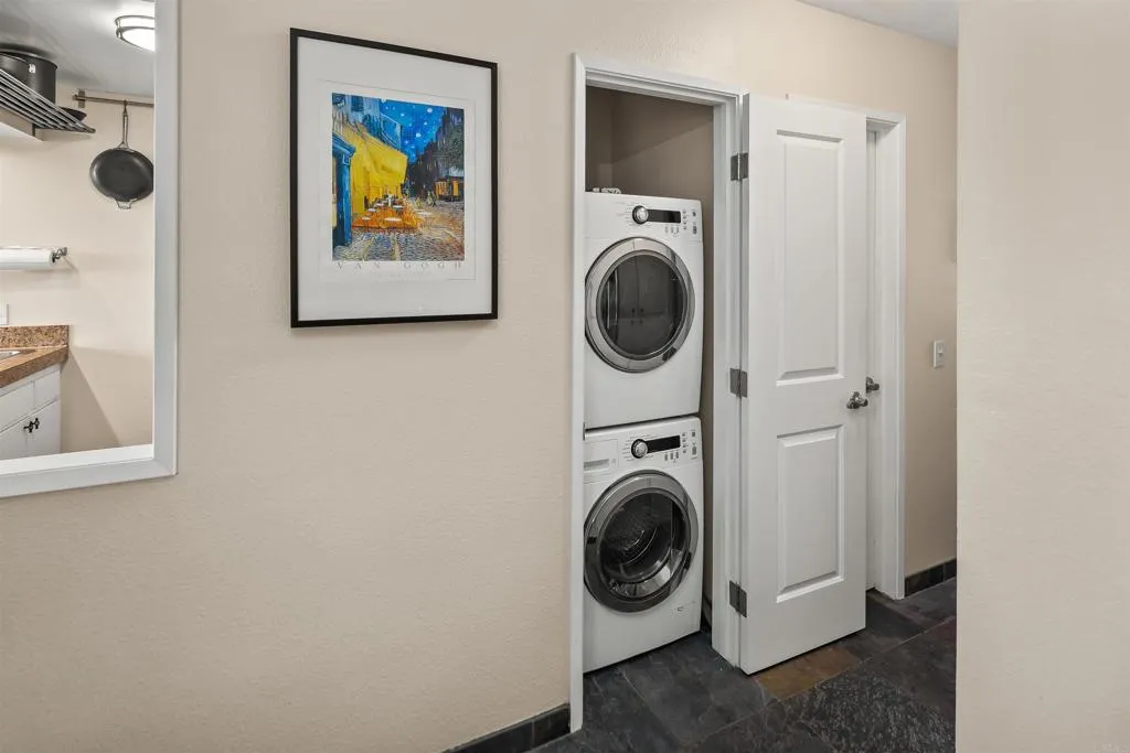 https://cdn.realtyfeed.com/cdn/127/306709781/2fbb048a30893f55c0760f208c74d260.webp