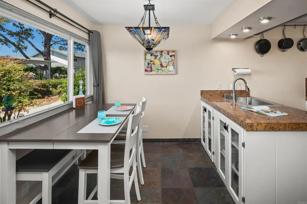 https://cdn.realtyfeed.com/cdn/127/306709781/9ecfa71b7c28f6413b3cbe7583272519.webp