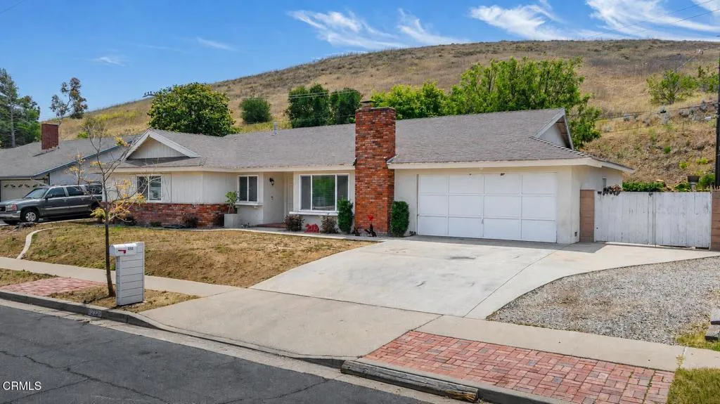 Thousand Oaks, CA 91360