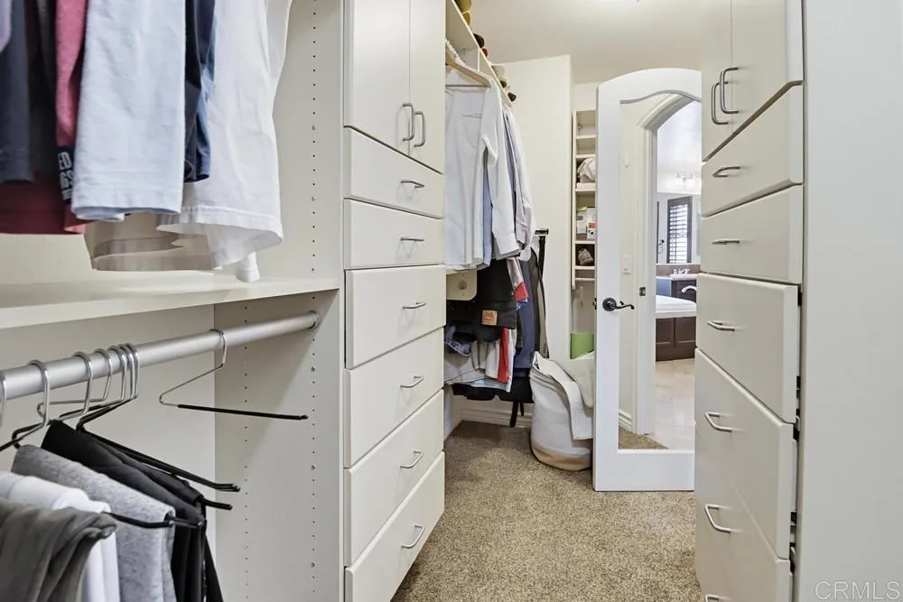 https://cdn.realtyfeed.com/cdn/127/306709786/0359dc840b7939e6a9bc41274f36f348.webp