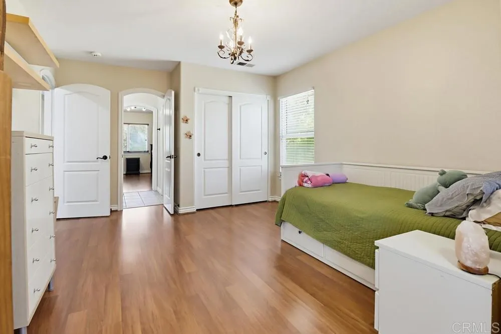https://cdn.realtyfeed.com/cdn/127/306709786/27e68cfcc59224fd6862f65cacc39973.webp