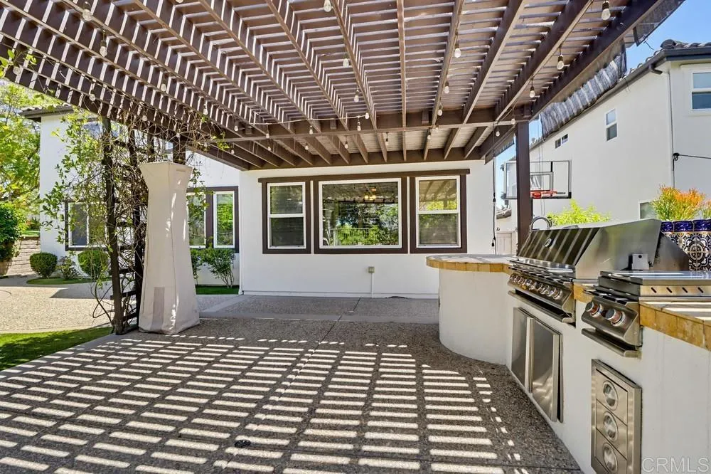 https://cdn.realtyfeed.com/cdn/127/306709786/314d7837b4c5ed63d9e3af1b36790adf.webp