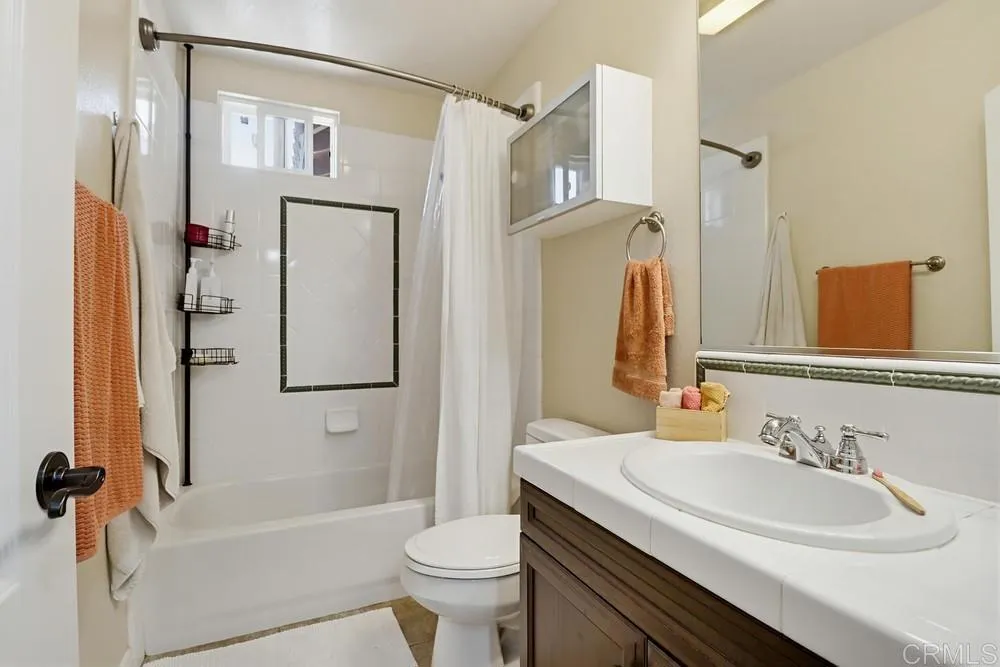 https://cdn.realtyfeed.com/cdn/127/306709786/64ebd6a5d684637e985e91739778921a.webp