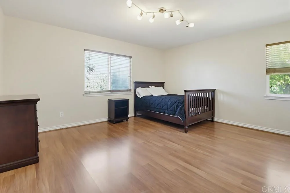https://cdn.realtyfeed.com/cdn/127/306709786/d6d8d7e1c6cdf865c1b15f20f2388813.webp