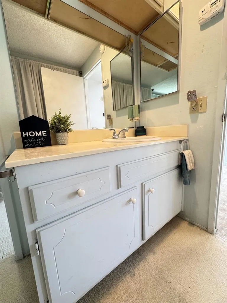 https://cdn.realtyfeed.com/cdn/127/306709892/3e2881eeb25e1e114b0958c156a682f0.webp