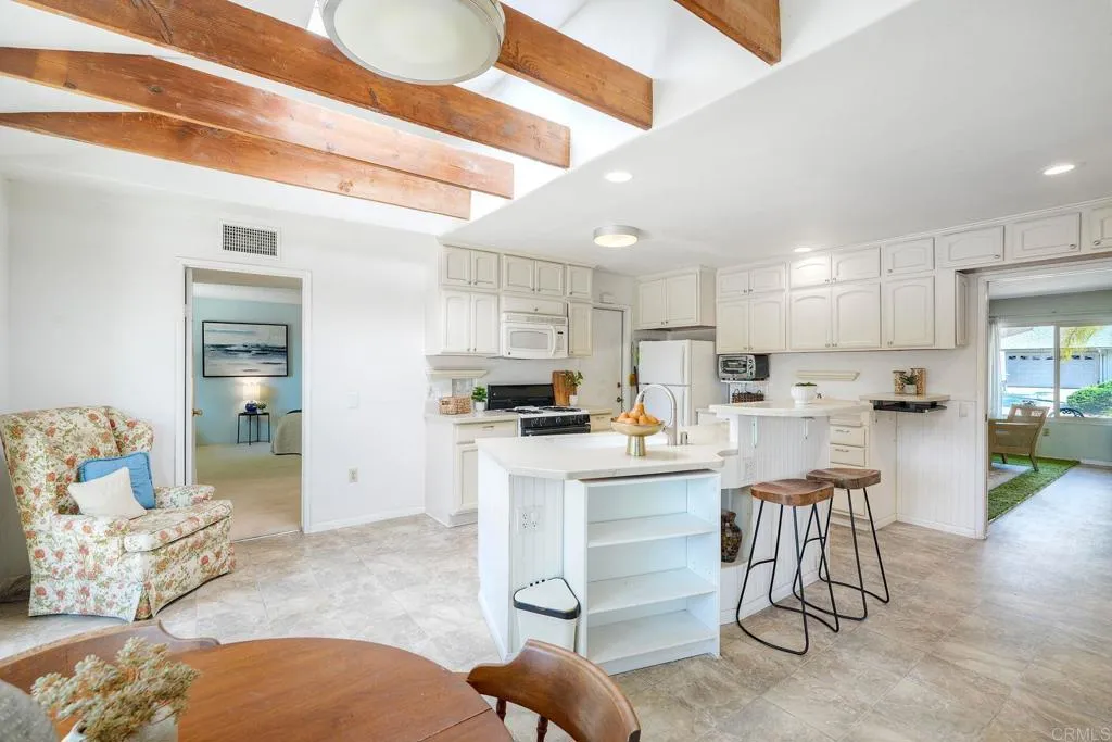 https://cdn.realtyfeed.com/cdn/127/306709892/71a6420616cbf4d2cd621538f7098061.webp
