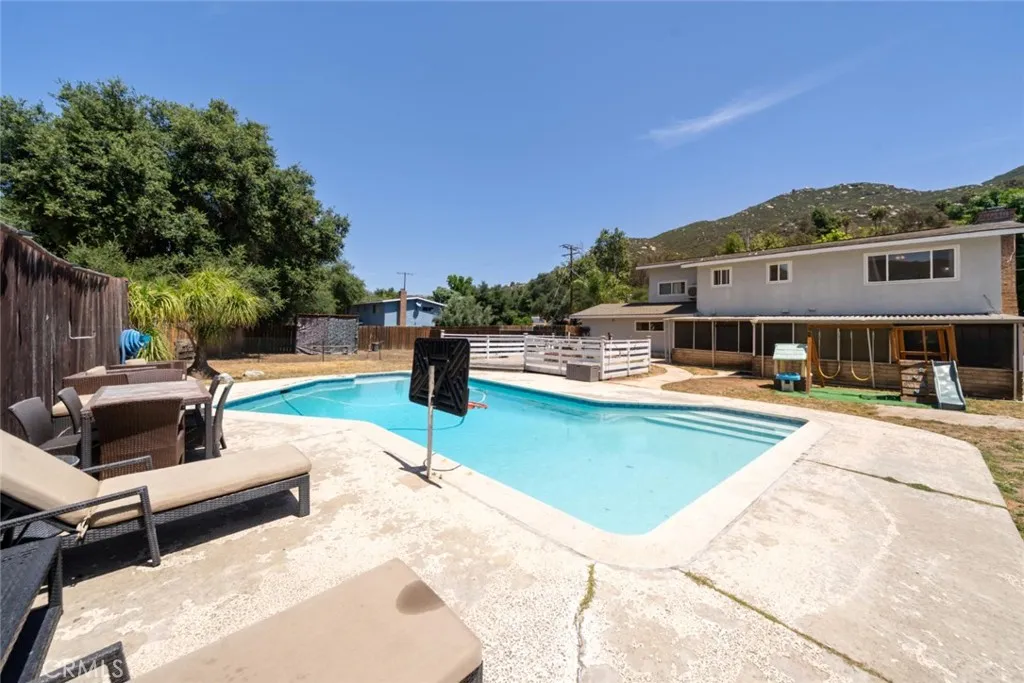 https://cdn.realtyfeed.com/cdn/127/306709952/4a7c28c3041bfccd64ab3a5e899cb5ee.webp
