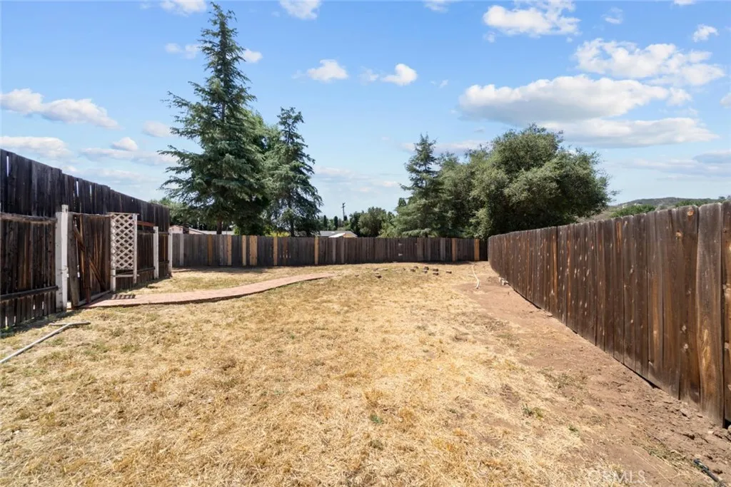 https://cdn.realtyfeed.com/cdn/127/306709952/7d016cb80f07bd5a29a4e93bf2588504.webp