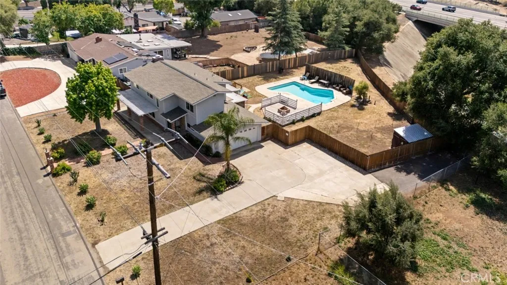 https://cdn.realtyfeed.com/cdn/127/306709952/81663b42a987e84b5384d2a2303cb348.webp