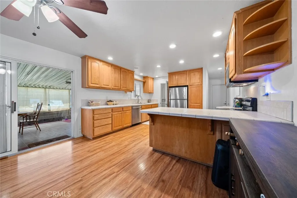 https://cdn.realtyfeed.com/cdn/127/306709952/8b92f13ae72eb621bf615b697ea74a3b.webp