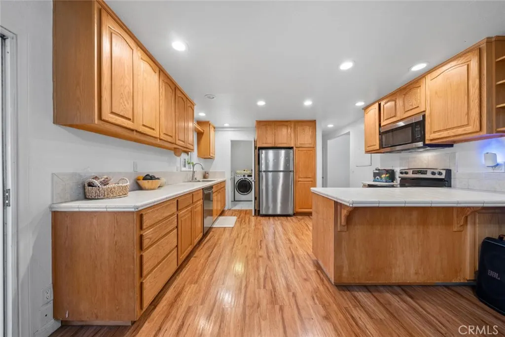 https://cdn.realtyfeed.com/cdn/127/306709952/92ca83e3500844990f320d7a79368cdf.webp