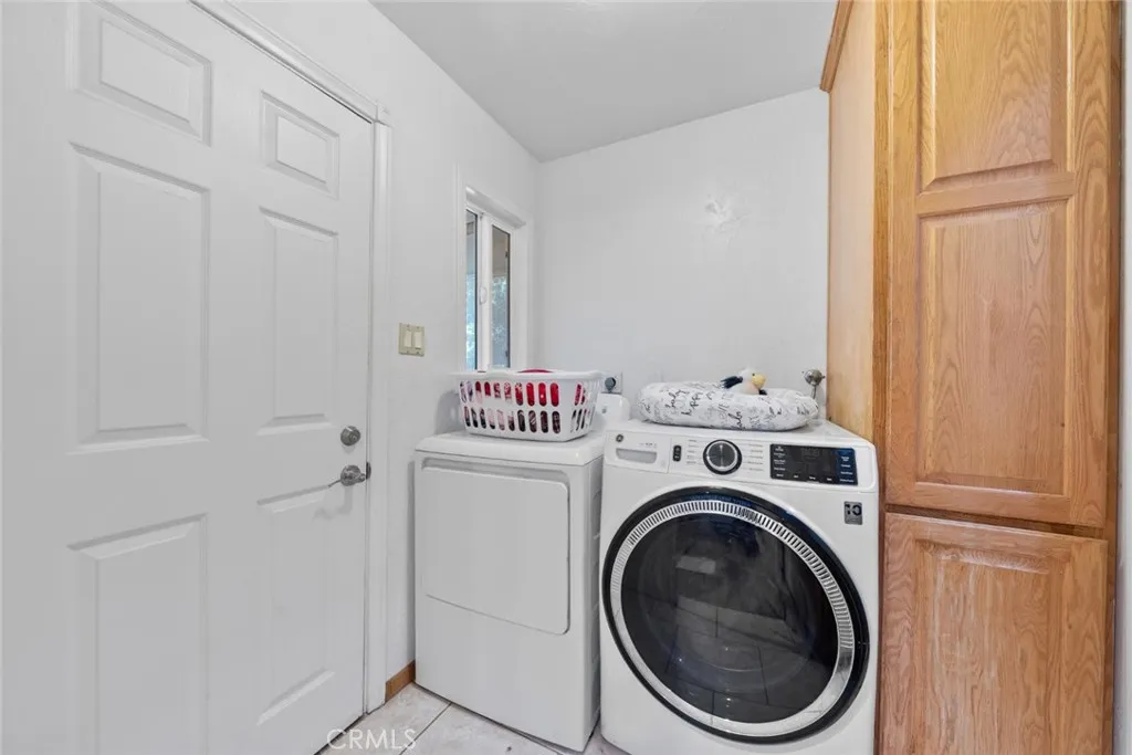 https://cdn.realtyfeed.com/cdn/127/306709952/a928c7d05bca2e1820a0fd79111d6efb.webp
