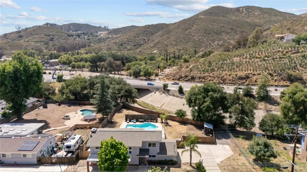 https://cdn.realtyfeed.com/cdn/127/306709952/b34f63ba81f900e409ef559117e25afc.webp