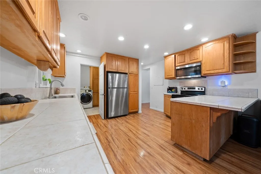 https://cdn.realtyfeed.com/cdn/127/306709952/bb5c876e2467bd15d9cefb300ea3c415.webp