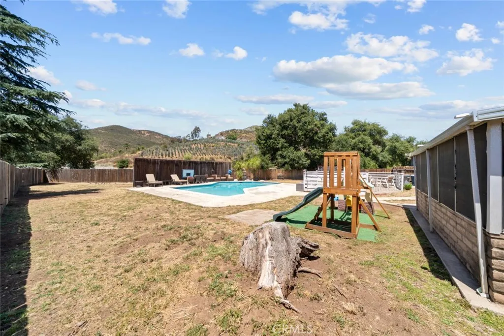 https://cdn.realtyfeed.com/cdn/127/306709952/c5139e1e210e2e896bbb7270da8e065e.webp