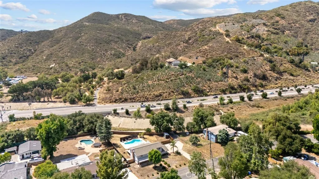 https://cdn.realtyfeed.com/cdn/127/306709952/c5cf05ac724400969236299ccfae56ad.webp