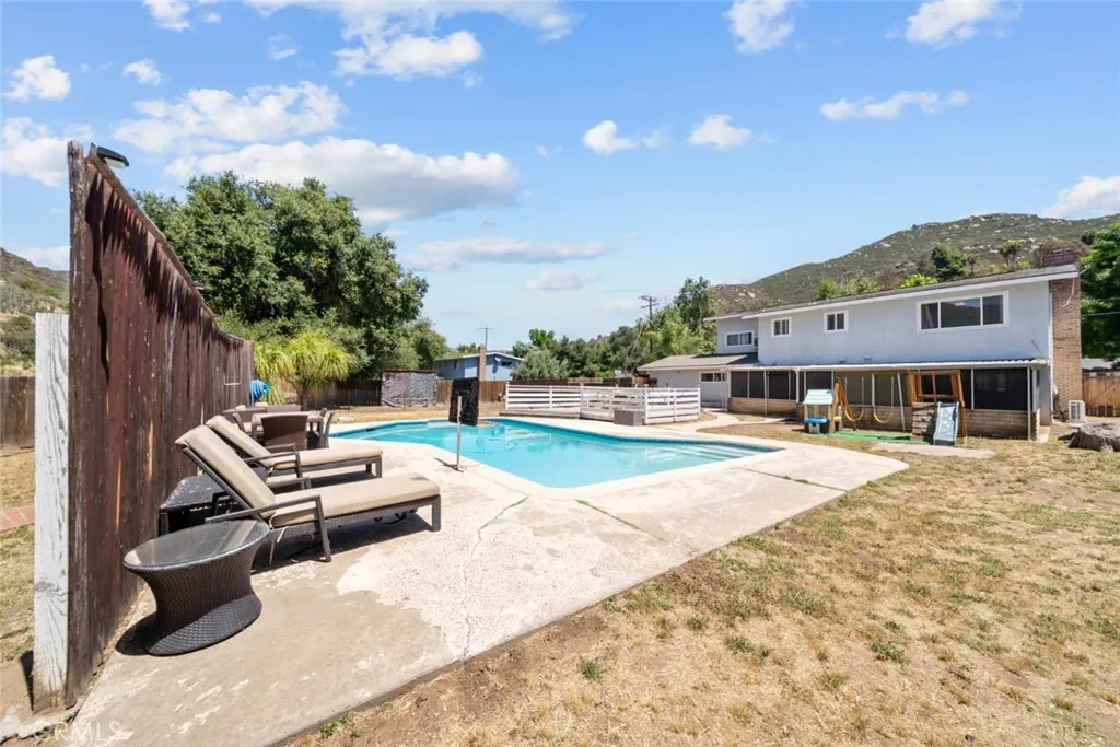 https://cdn.realtyfeed.com/cdn/127/306709952/f33fbd1f9b1578f795648db2a853a2ac.webp